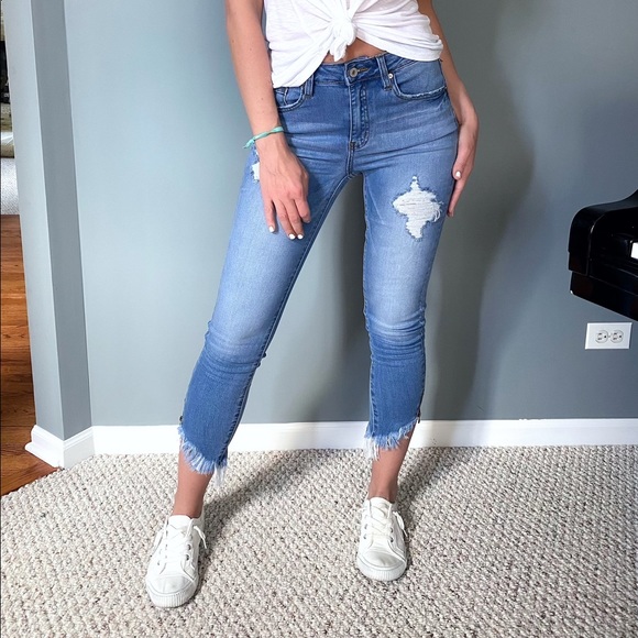 Kancan Destroyed Frayed Hem Ankle Skinny Jeans - Picture 4 of 9